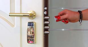 Do-it-yourself electric lock installation Mechanical locks on the door